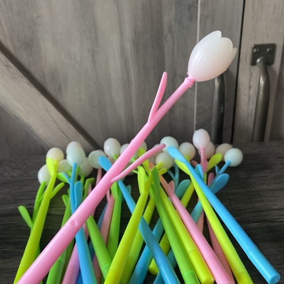 Tulip Color Changing Pens Set of 4 - Picture 2 of 5
